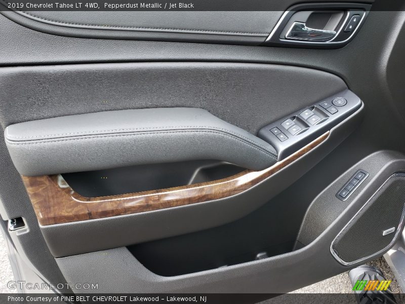 Pepperdust Metallic / Jet Black 2019 Chevrolet Tahoe LT 4WD