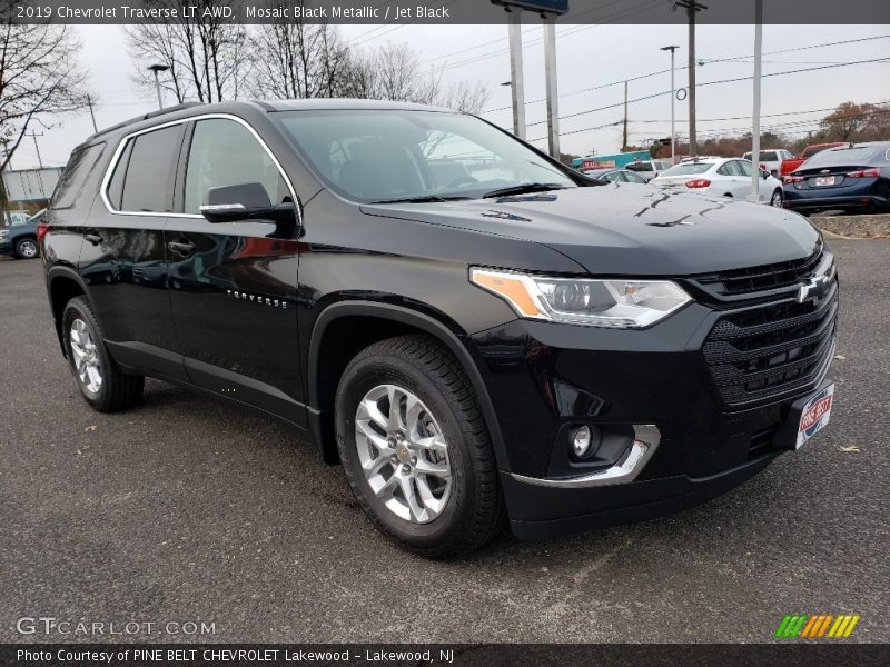 Mosaic Black Metallic / Jet Black 2019 Chevrolet Traverse LT AWD