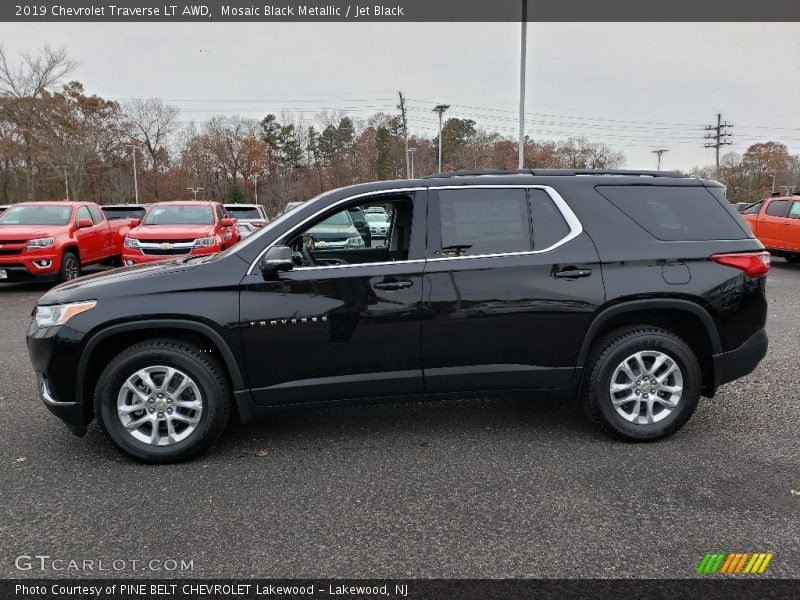 Mosaic Black Metallic / Jet Black 2019 Chevrolet Traverse LT AWD