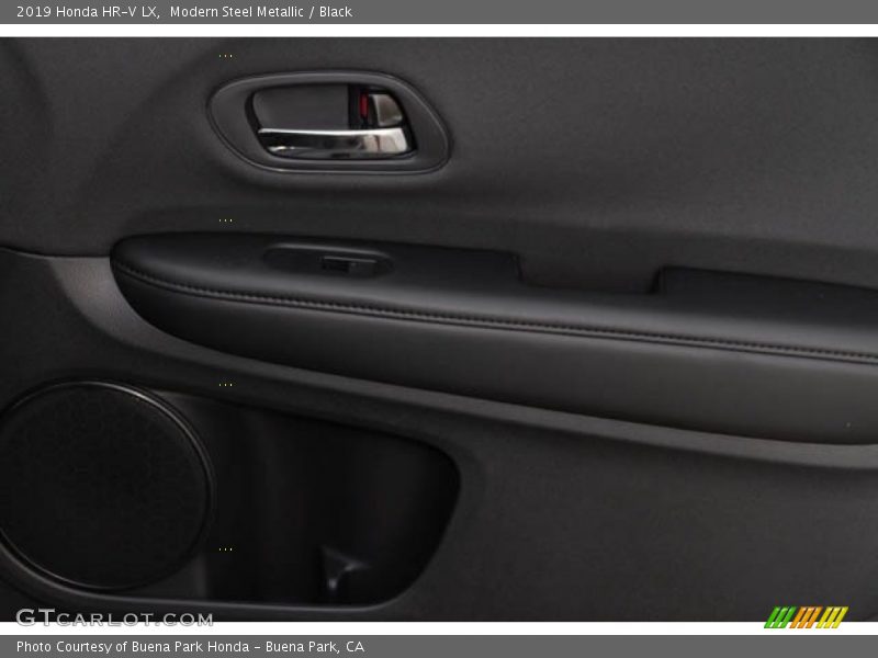 Modern Steel Metallic / Black 2019 Honda HR-V LX