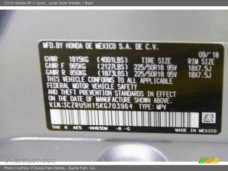Lunar Silver Metallic / Black 2019 Honda HR-V Sport