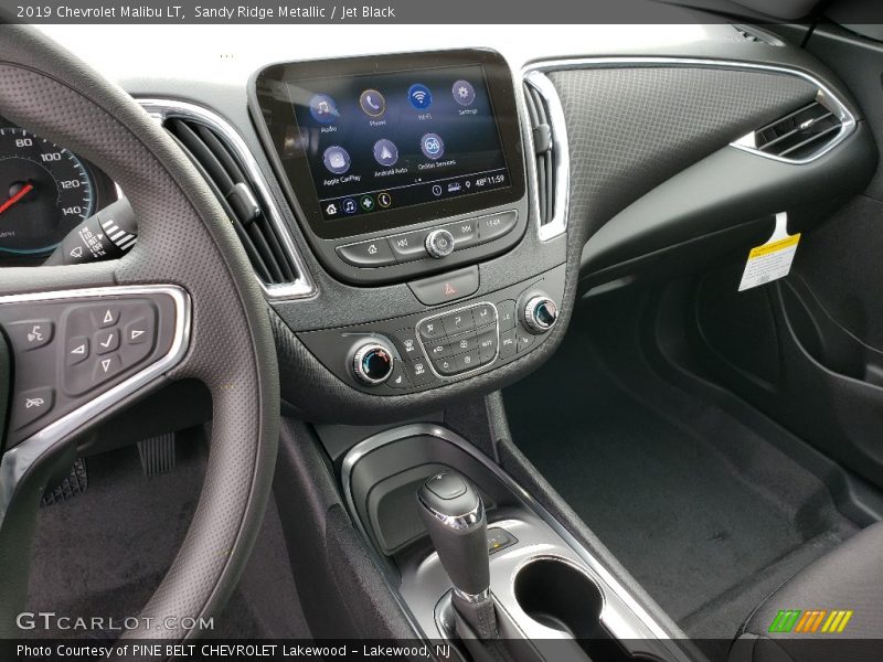 Sandy Ridge Metallic / Jet Black 2019 Chevrolet Malibu LT