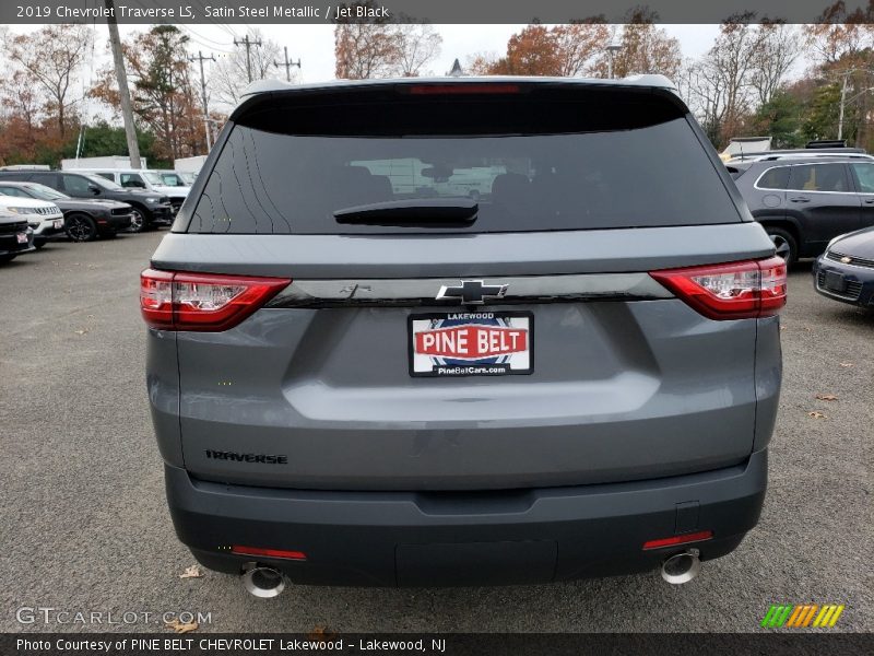 Satin Steel Metallic / Jet Black 2019 Chevrolet Traverse LS