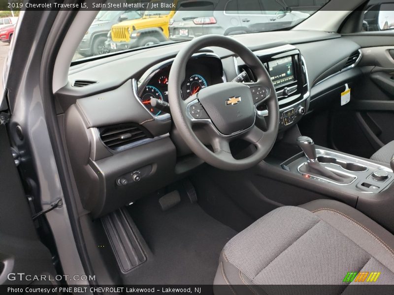 Satin Steel Metallic / Jet Black 2019 Chevrolet Traverse LS