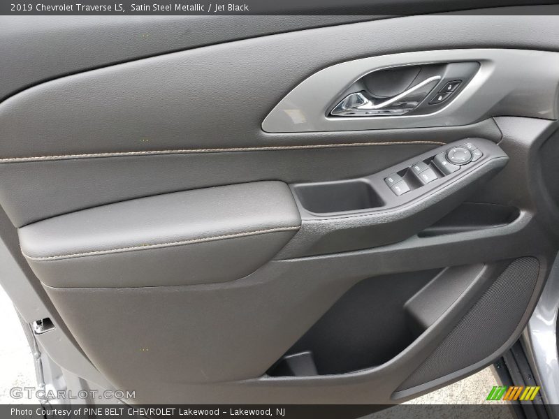 Satin Steel Metallic / Jet Black 2019 Chevrolet Traverse LS