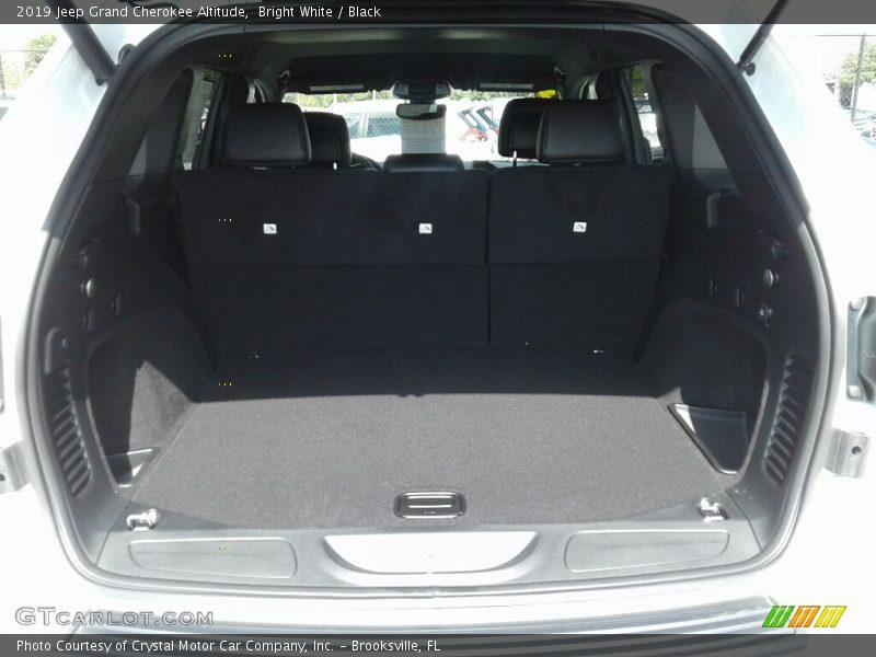 Bright White / Black 2019 Jeep Grand Cherokee Altitude