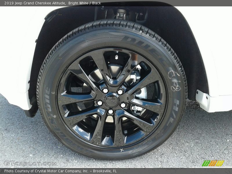 Bright White / Black 2019 Jeep Grand Cherokee Altitude