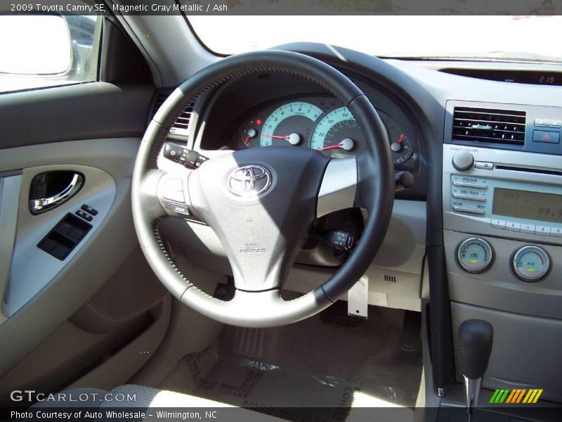 Magnetic Gray Metallic / Ash 2009 Toyota Camry SE