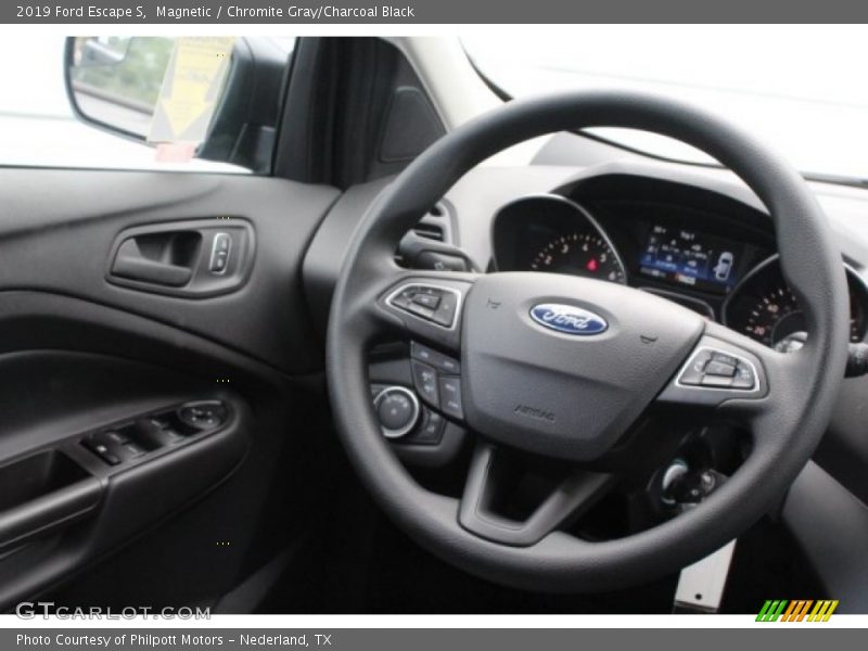 Magnetic / Chromite Gray/Charcoal Black 2019 Ford Escape S