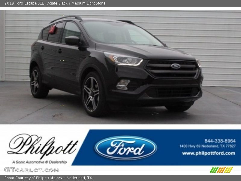 Agate Black / Medium Light Stone 2019 Ford Escape SEL