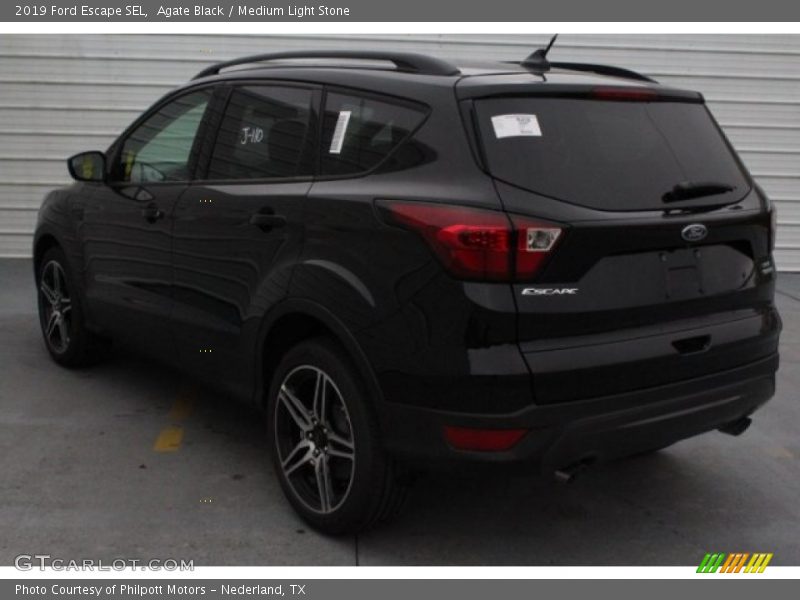 Agate Black / Medium Light Stone 2019 Ford Escape SEL