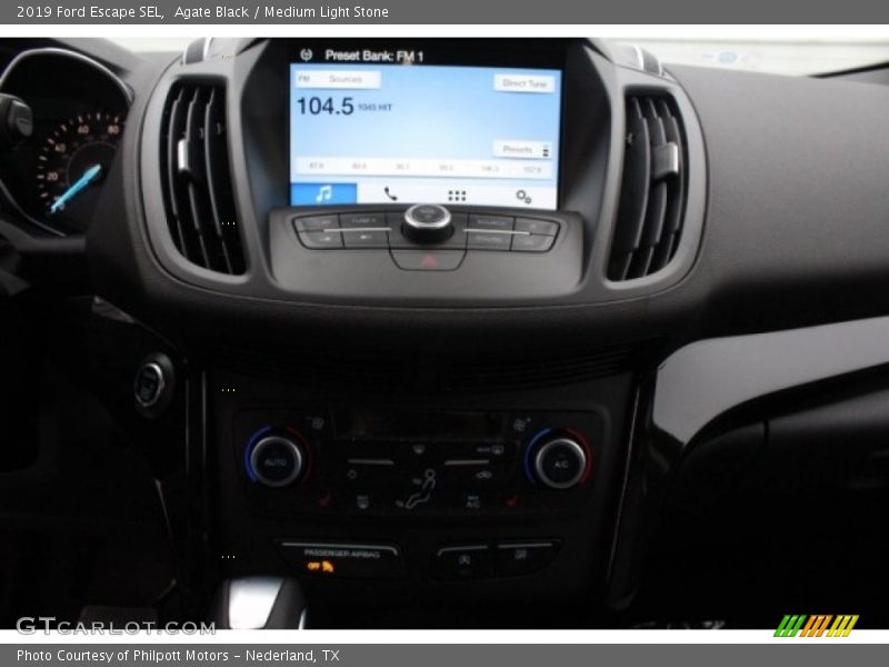 Agate Black / Medium Light Stone 2019 Ford Escape SEL