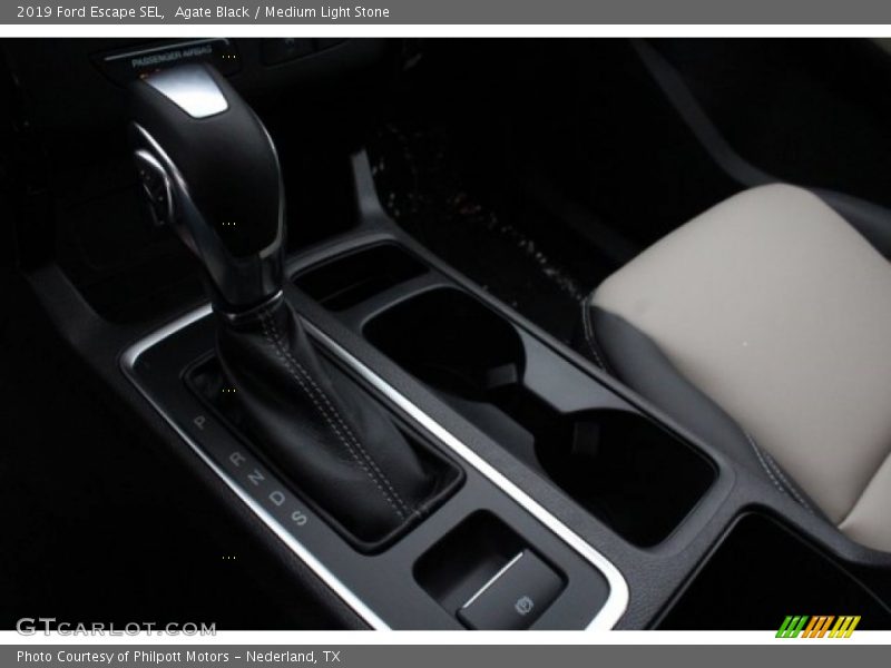 Agate Black / Medium Light Stone 2019 Ford Escape SEL