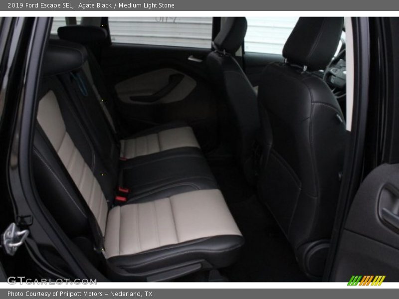 Agate Black / Medium Light Stone 2019 Ford Escape SEL