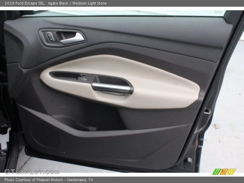 Agate Black / Medium Light Stone 2019 Ford Escape SEL