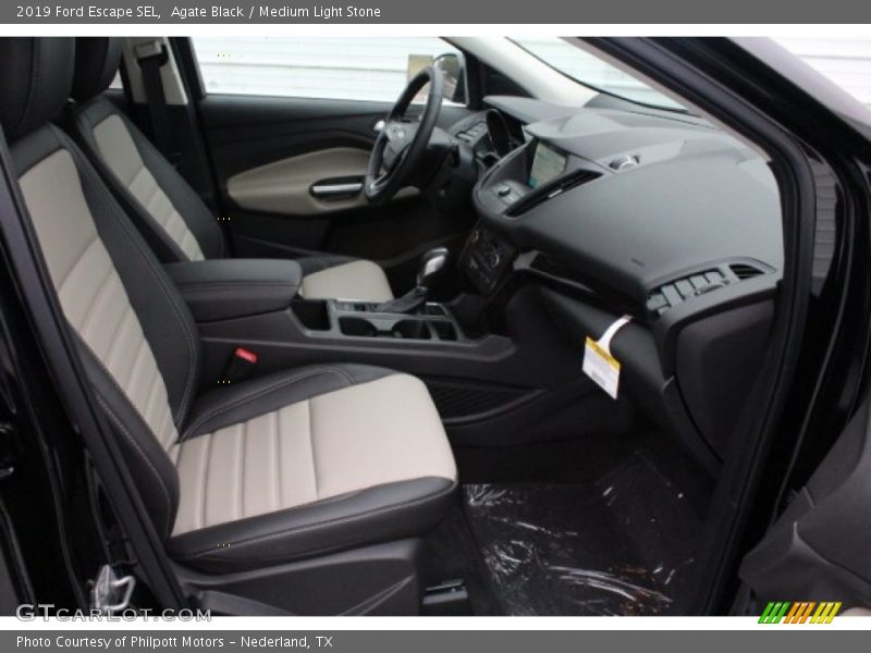 Agate Black / Medium Light Stone 2019 Ford Escape SEL
