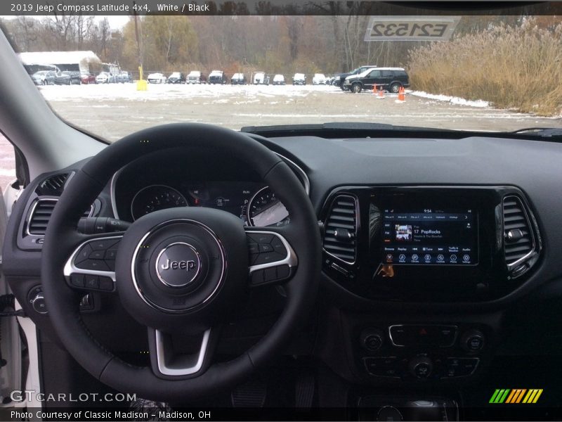 White / Black 2019 Jeep Compass Latitude 4x4