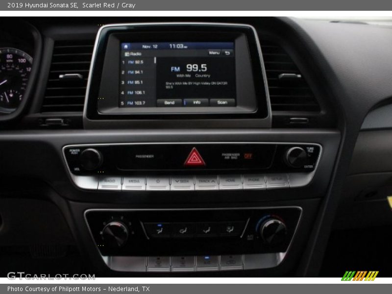 Scarlet Red / Gray 2019 Hyundai Sonata SE