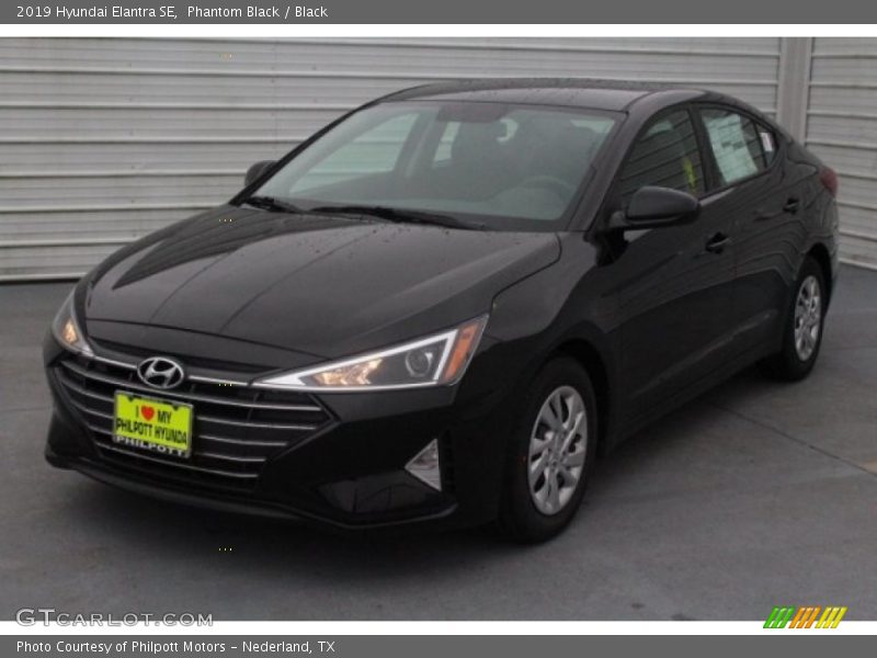 Phantom Black / Black 2019 Hyundai Elantra SE