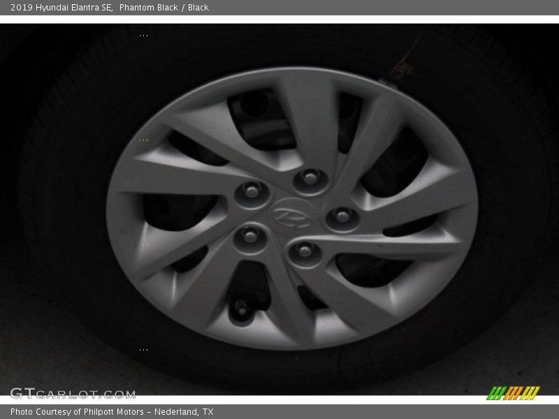 Phantom Black / Black 2019 Hyundai Elantra SE