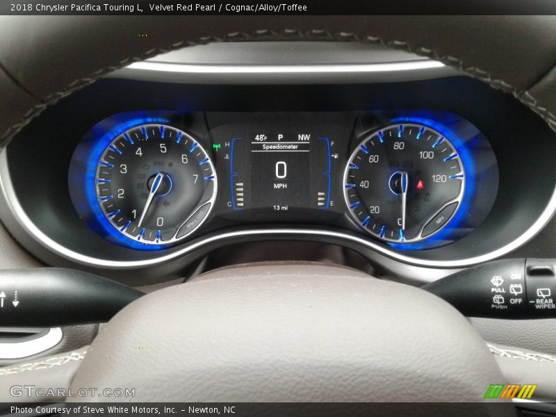 Velvet Red Pearl / Cognac/Alloy/Toffee 2018 Chrysler Pacifica Touring L