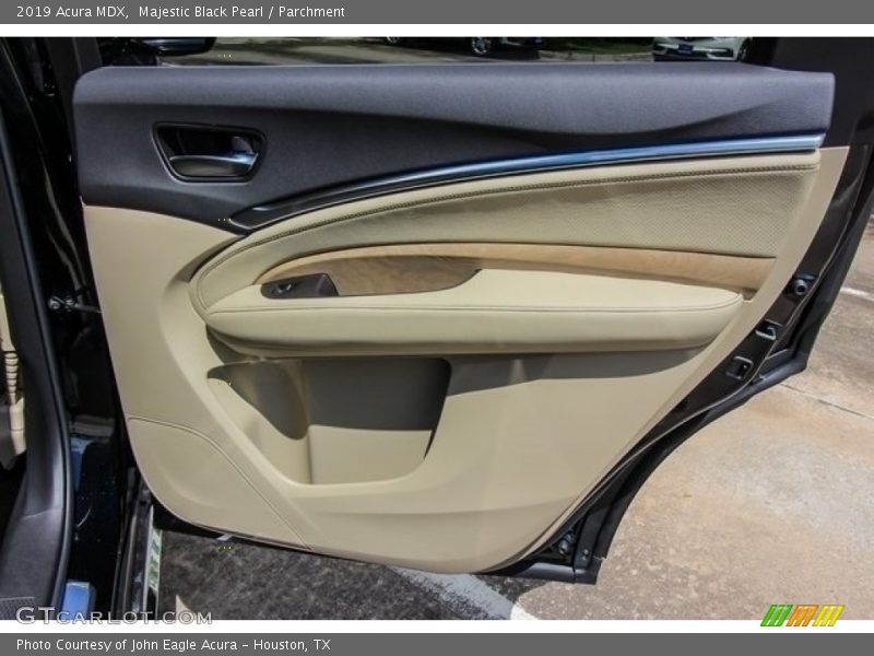 Majestic Black Pearl / Parchment 2019 Acura MDX