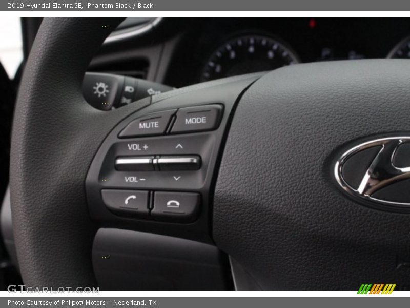 Phantom Black / Black 2019 Hyundai Elantra SE