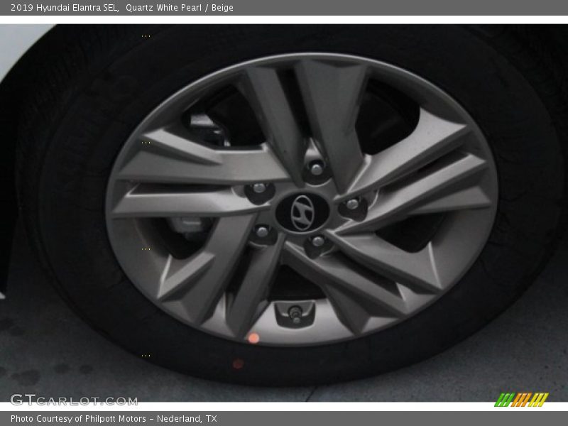 Quartz White Pearl / Beige 2019 Hyundai Elantra SEL