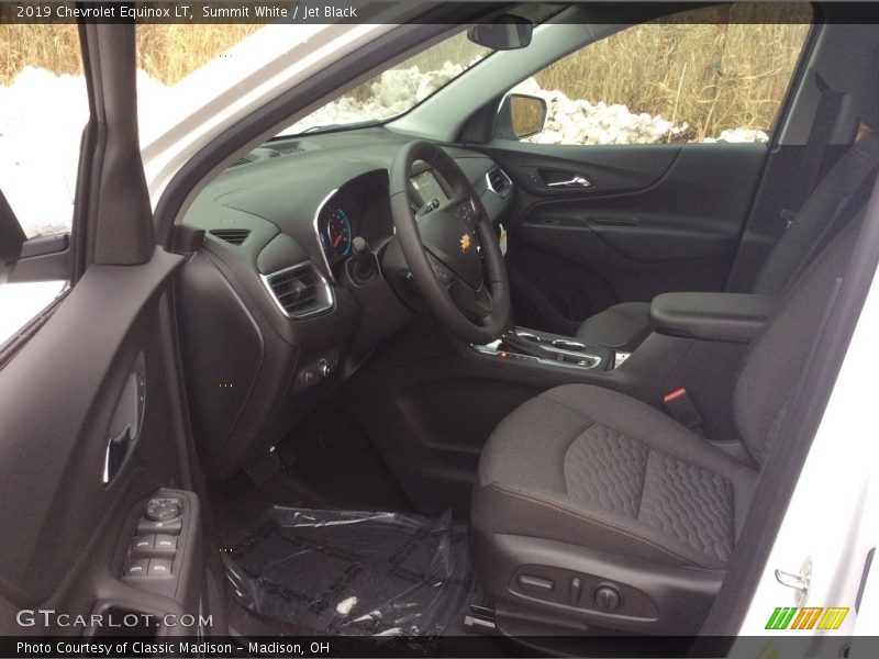 Summit White / Jet Black 2019 Chevrolet Equinox LT