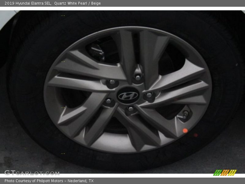 Quartz White Pearl / Beige 2019 Hyundai Elantra SEL