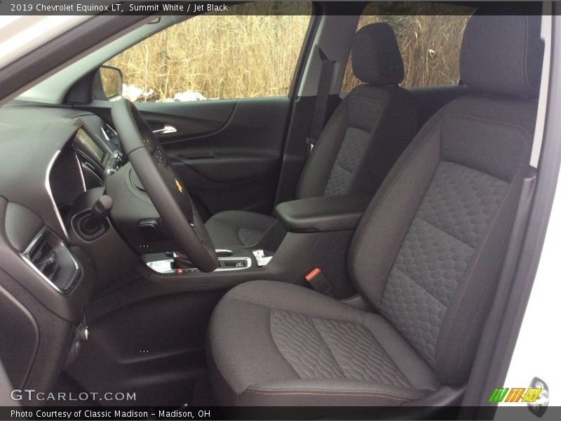 Summit White / Jet Black 2019 Chevrolet Equinox LT