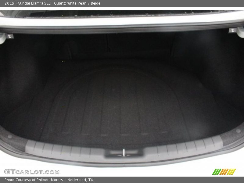 Quartz White Pearl / Beige 2019 Hyundai Elantra SEL