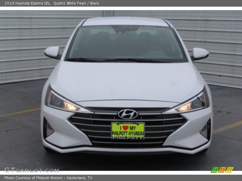 Quartz White Pearl / Black 2019 Hyundai Elantra SEL