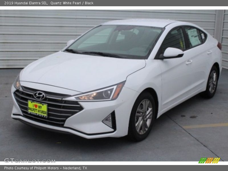 Quartz White Pearl / Black 2019 Hyundai Elantra SEL