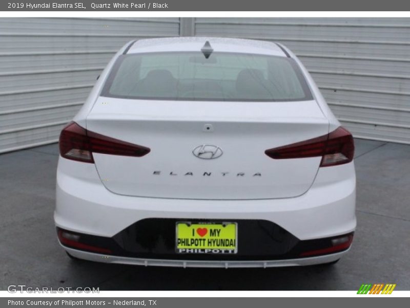 Quartz White Pearl / Black 2019 Hyundai Elantra SEL