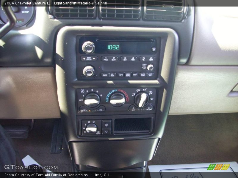 Light Sandrift Metallic / Neutral 2004 Chevrolet Venture LS