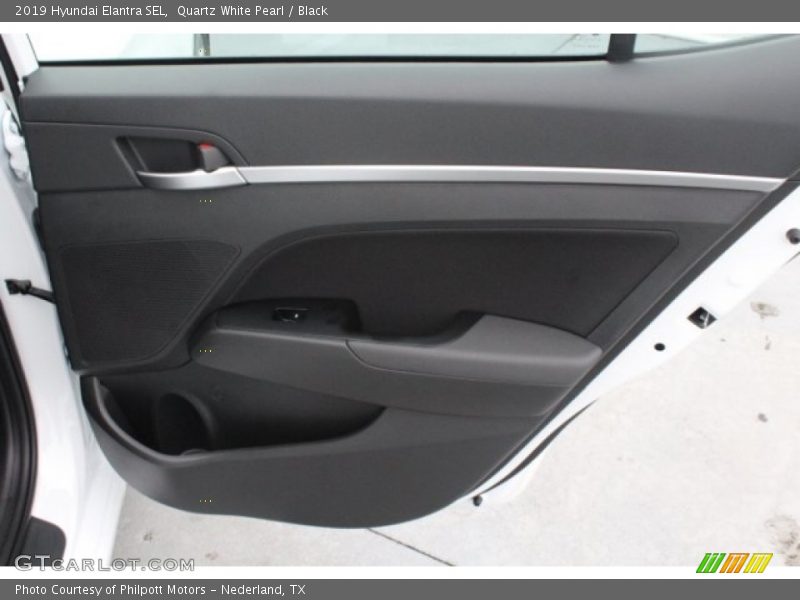 Quartz White Pearl / Black 2019 Hyundai Elantra SEL