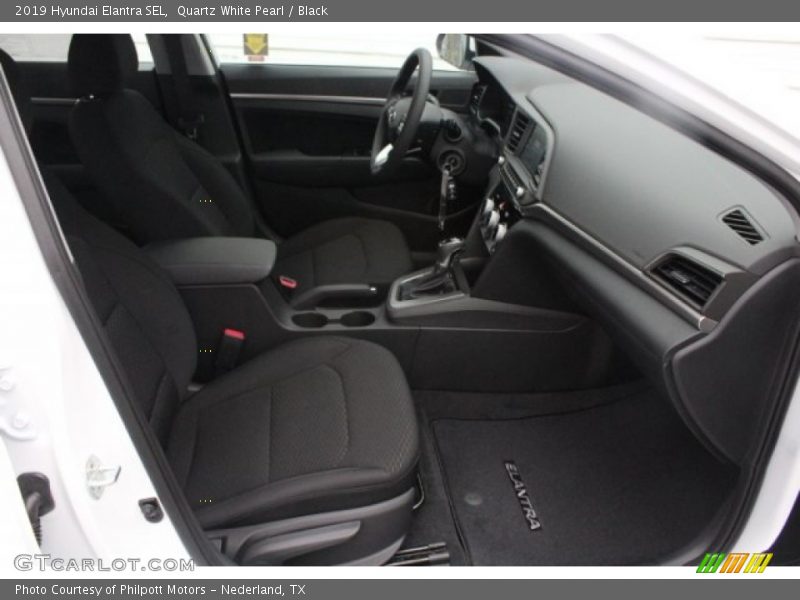 Quartz White Pearl / Black 2019 Hyundai Elantra SEL