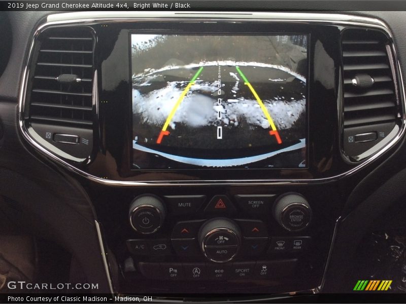 Bright White / Black 2019 Jeep Grand Cherokee Altitude 4x4