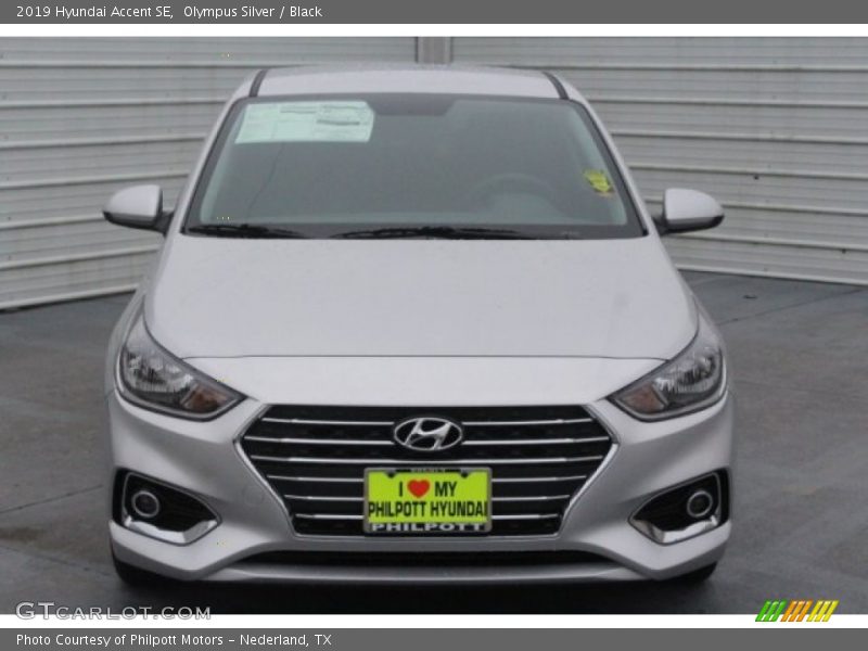 Olympus Silver / Black 2019 Hyundai Accent SE