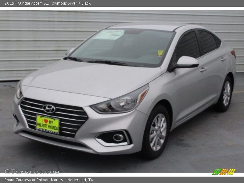 Olympus Silver / Black 2019 Hyundai Accent SE