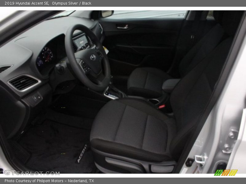 Olympus Silver / Black 2019 Hyundai Accent SE