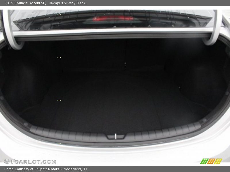 Olympus Silver / Black 2019 Hyundai Accent SE