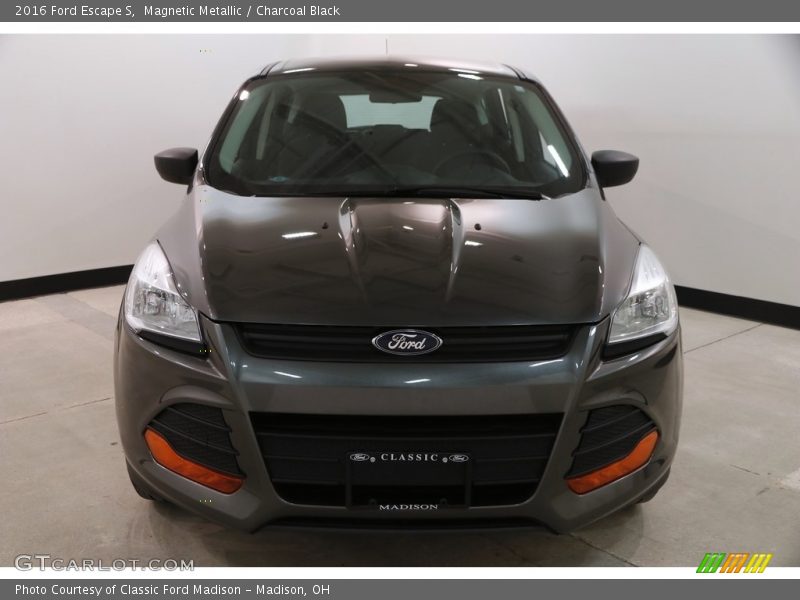 Magnetic Metallic / Charcoal Black 2016 Ford Escape S
