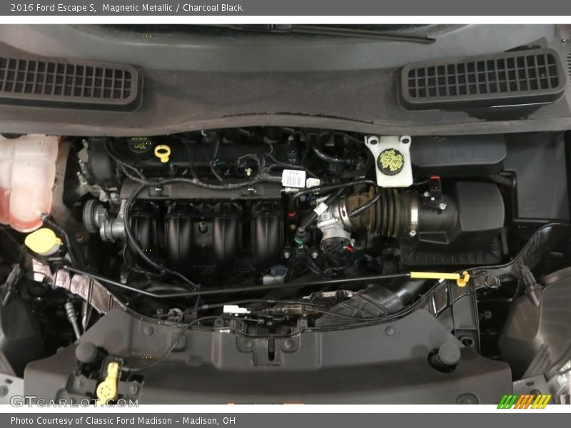 Magnetic Metallic / Charcoal Black 2016 Ford Escape S