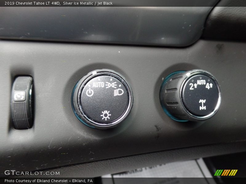 Silver Ice Metallic / Jet Black 2019 Chevrolet Tahoe LT 4WD