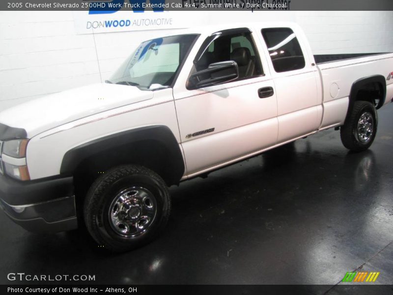 Summit White / Dark Charcoal 2005 Chevrolet Silverado 2500HD Work Truck Extended Cab 4x4