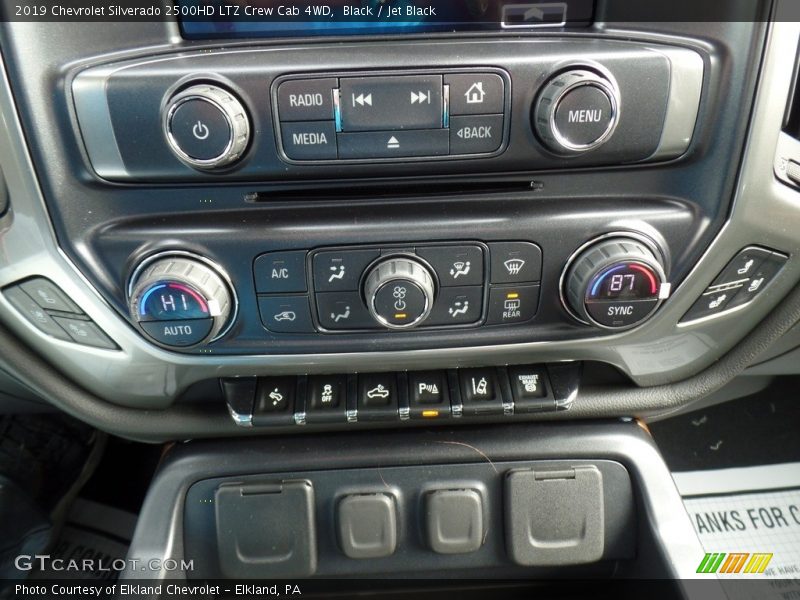 Black / Jet Black 2019 Chevrolet Silverado 2500HD LTZ Crew Cab 4WD