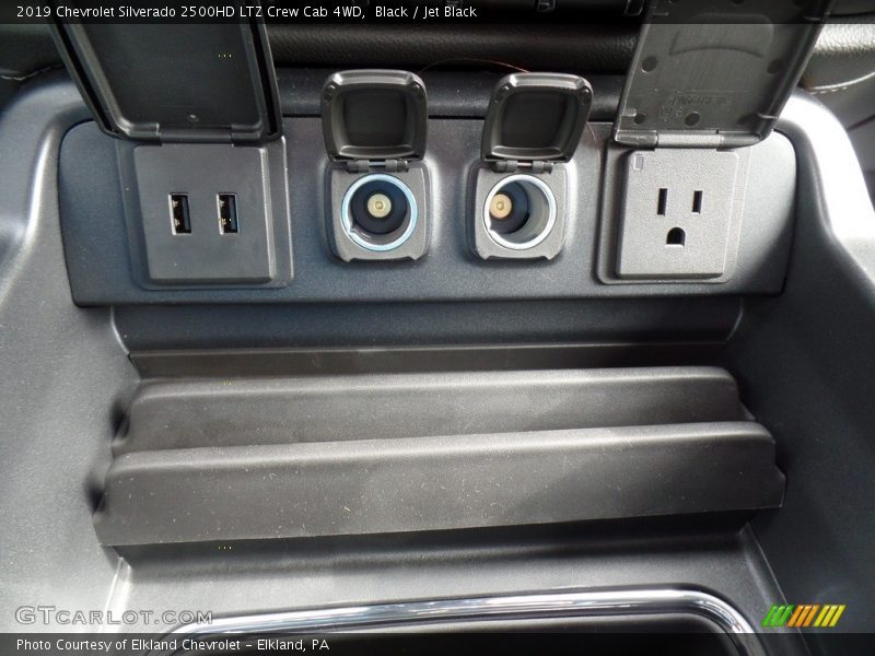 Black / Jet Black 2019 Chevrolet Silverado 2500HD LTZ Crew Cab 4WD