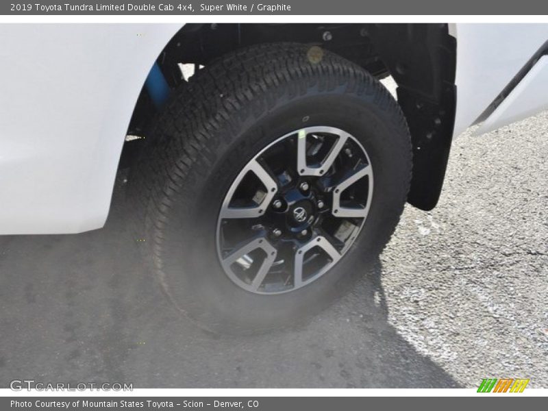 Super White / Graphite 2019 Toyota Tundra Limited Double Cab 4x4